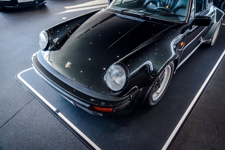 Porsche 911 Turbo 3.3