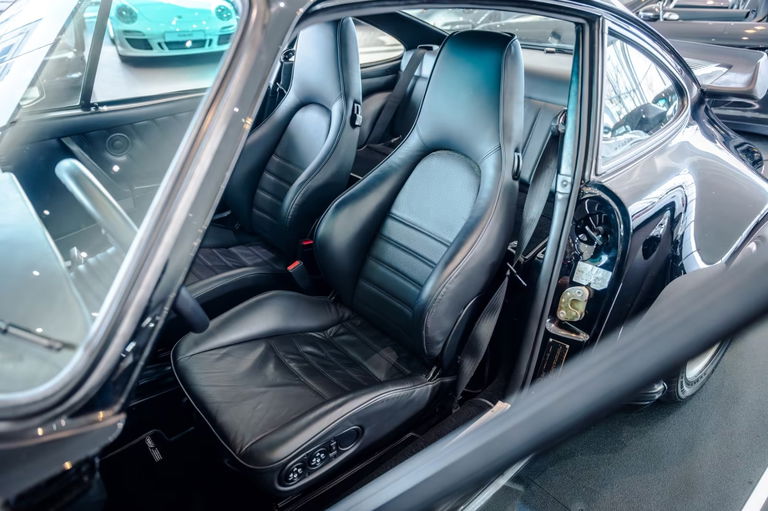 Porsche 911 Turbo 3.3