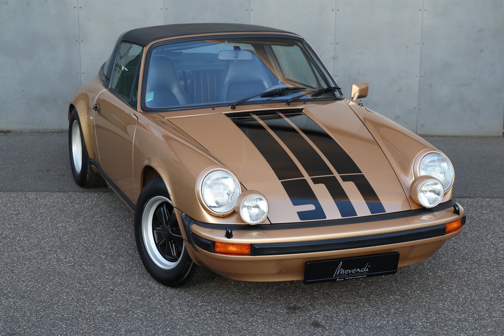 Porsche 911 Carrera 2.7