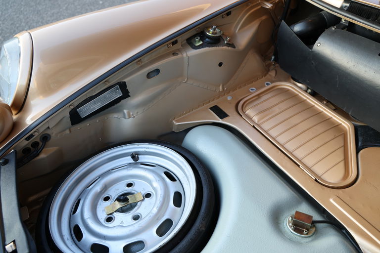 Porsche 911 Carrera 2.7