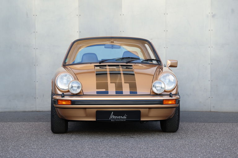 Porsche 911 Carrera 2.7