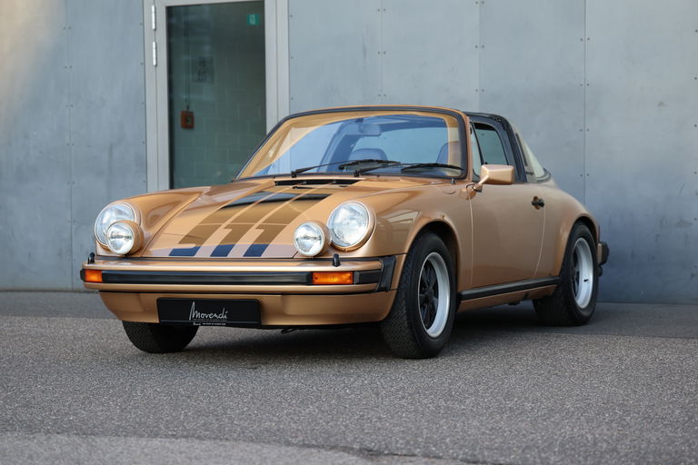 Porsche 911 Carrera 2.7
