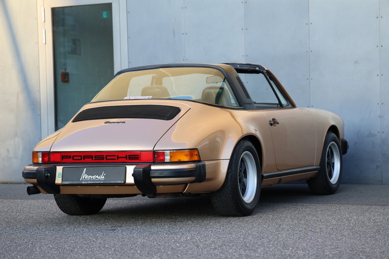 Porsche 911 Carrera 2.7