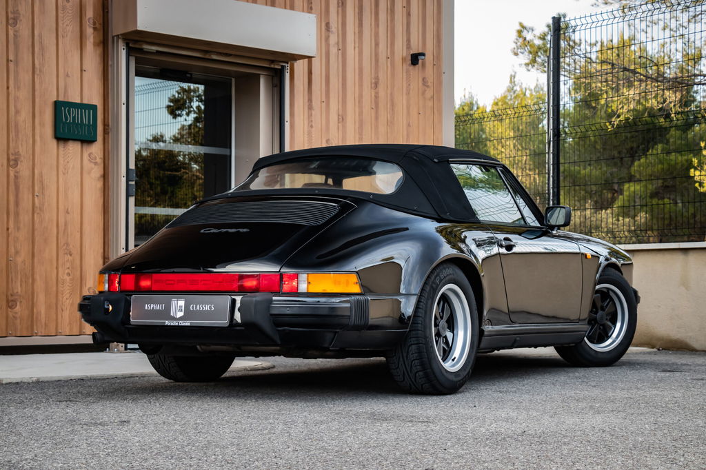 Porsche 911 Carrera 3.2
