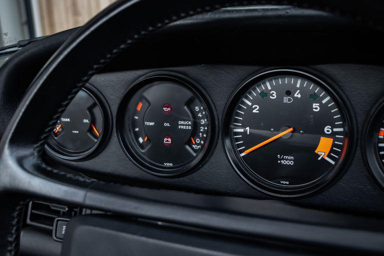 Porsche 911 Carrera 3.2