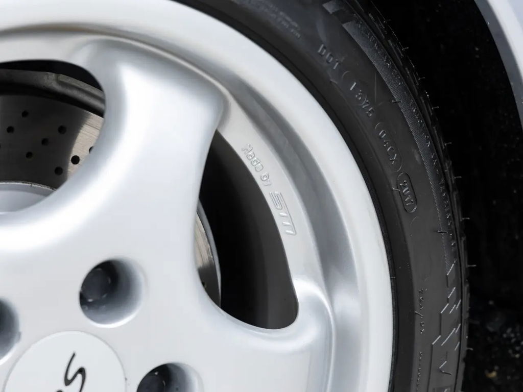 Porsche 964 Carrera RS