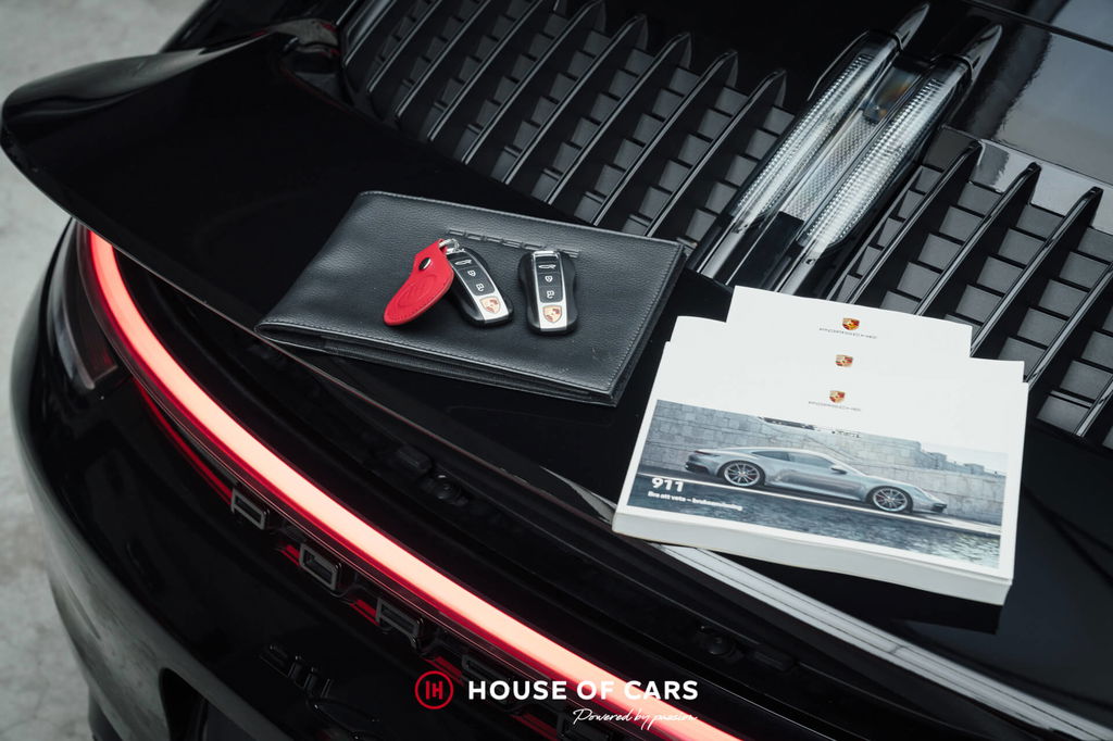 Porsche 992 Carrera GTS