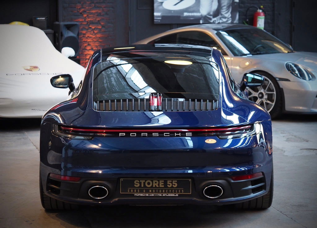 Porsche 992 Carrera