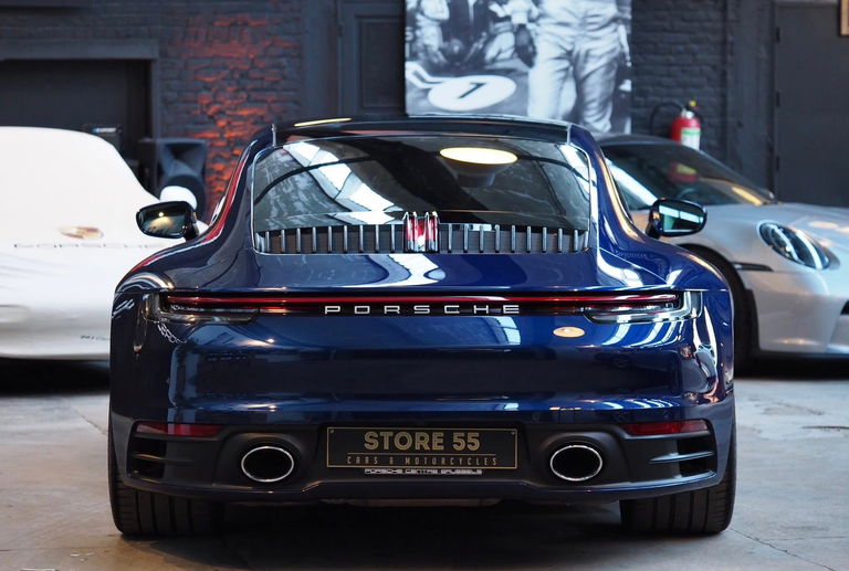 Porsche 992 Carrera