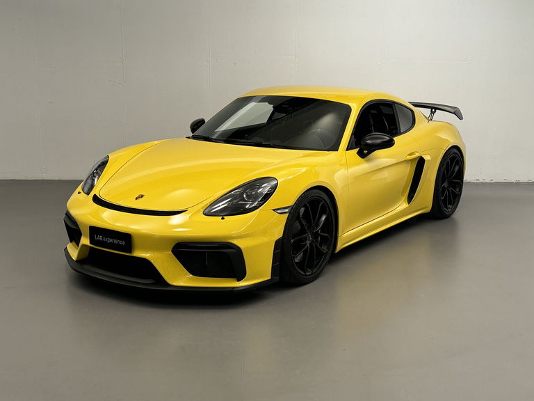 Porsche 718 Cayman GT4