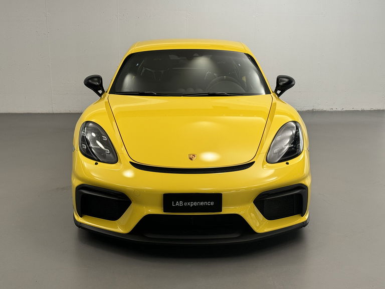 Porsche 718 Cayman GT4