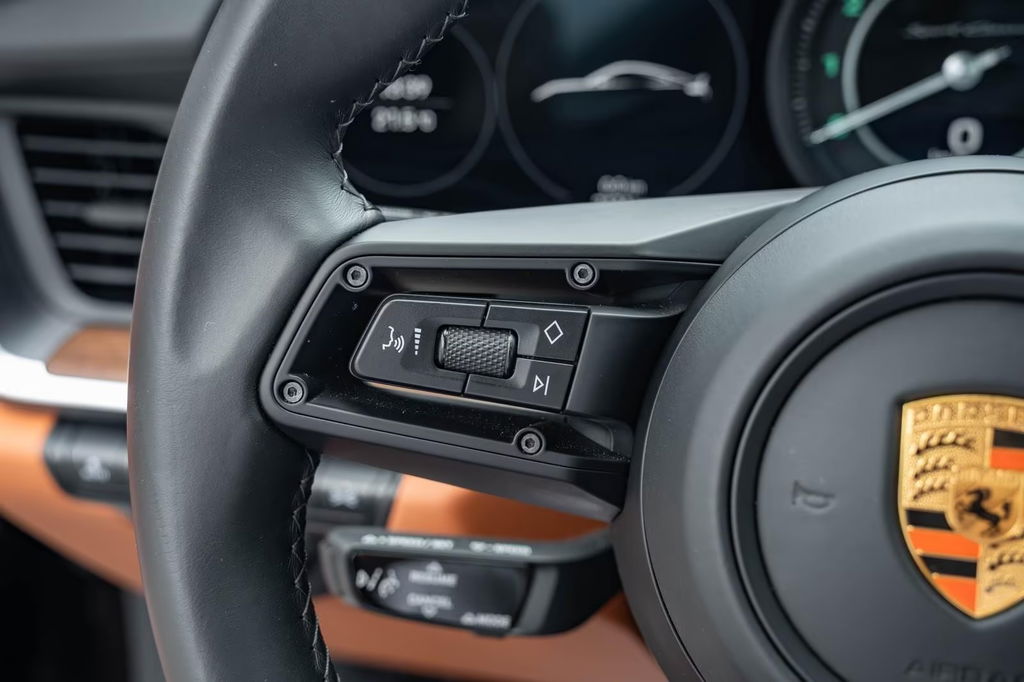 Porsche 992 Sport Classic