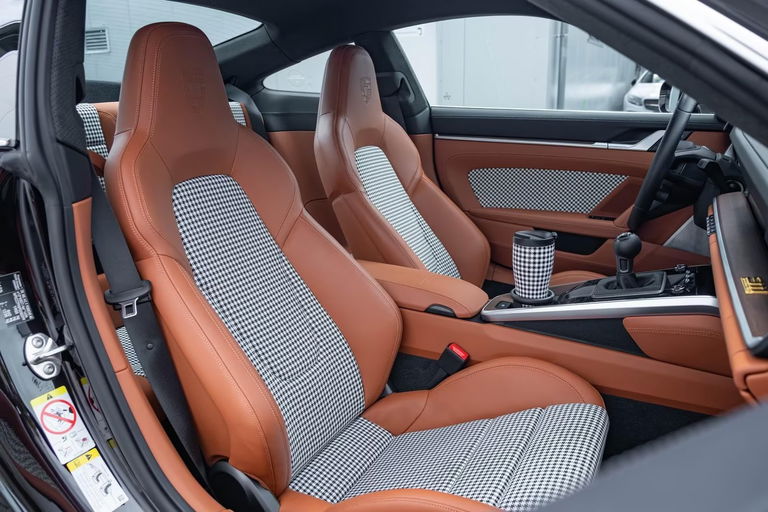 Porsche 992 Sport Classic