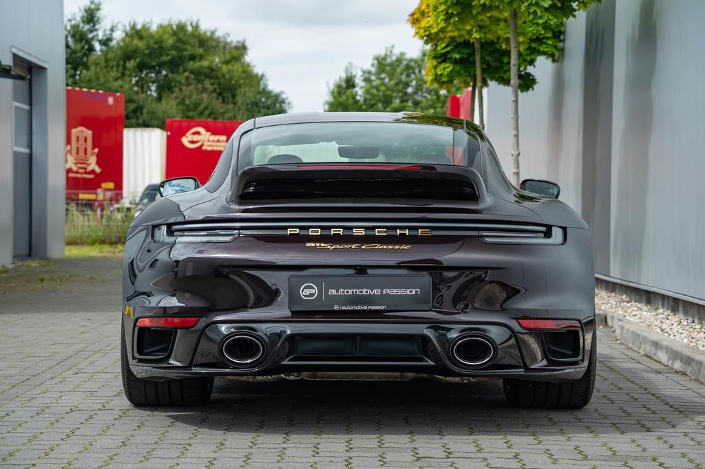 Porsche 992 Sport Classic