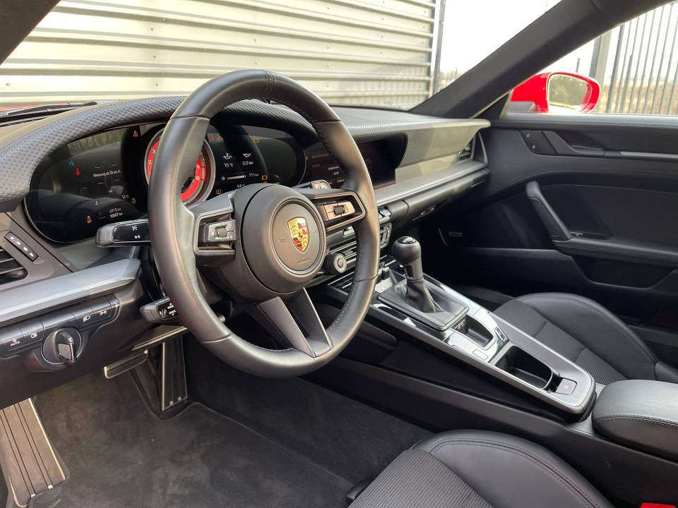 Porsche 992 GT3 Touring