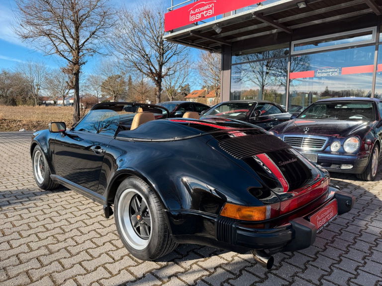 Porsche 911 Carrera 3.2 Speedster