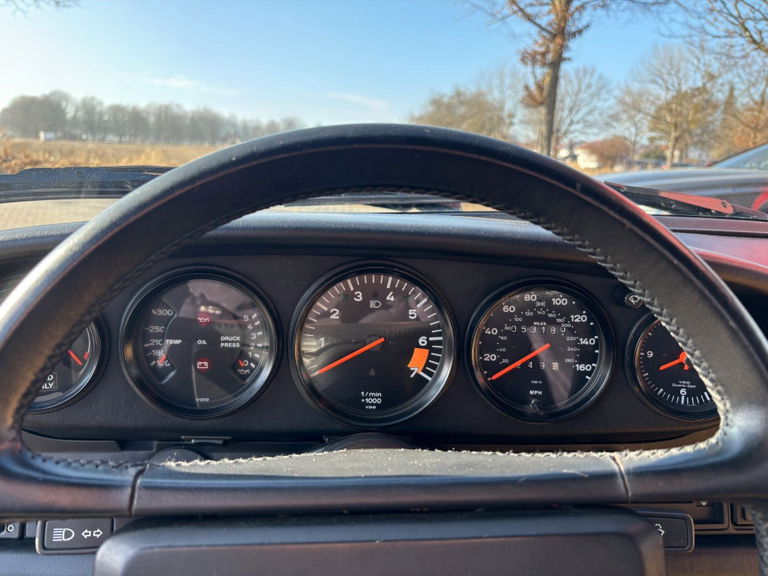 Porsche 911 Carrera 3.2 Speedster