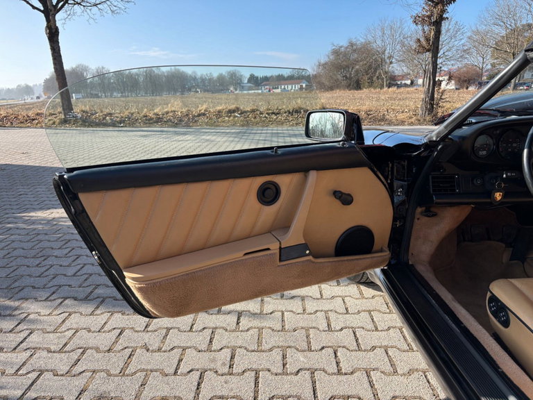 Porsche 911 Carrera 3.2 Speedster