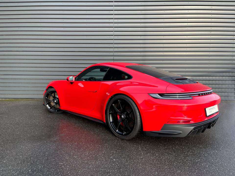 Porsche 992 GT3 Touring