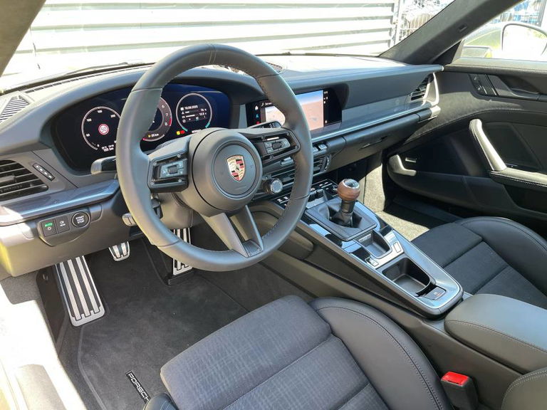 Porsche 992.2 Carrera T