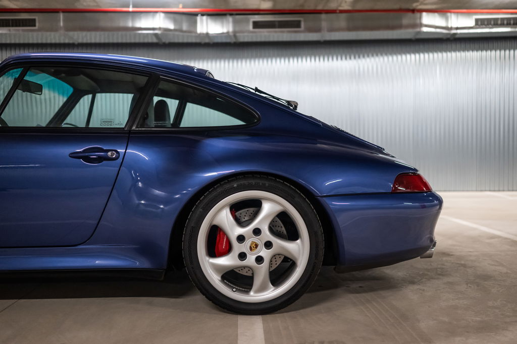 Porsche 993 Carrera 4S