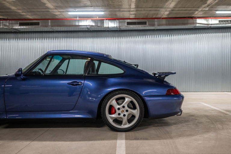 Porsche 993 Carrera 4S