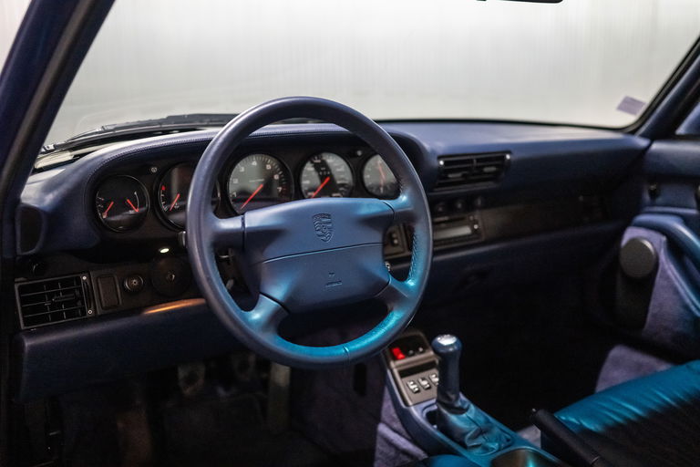 Porsche 993 Carrera 4S