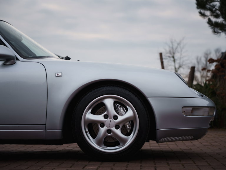 Porsche 993 Carrera 4
