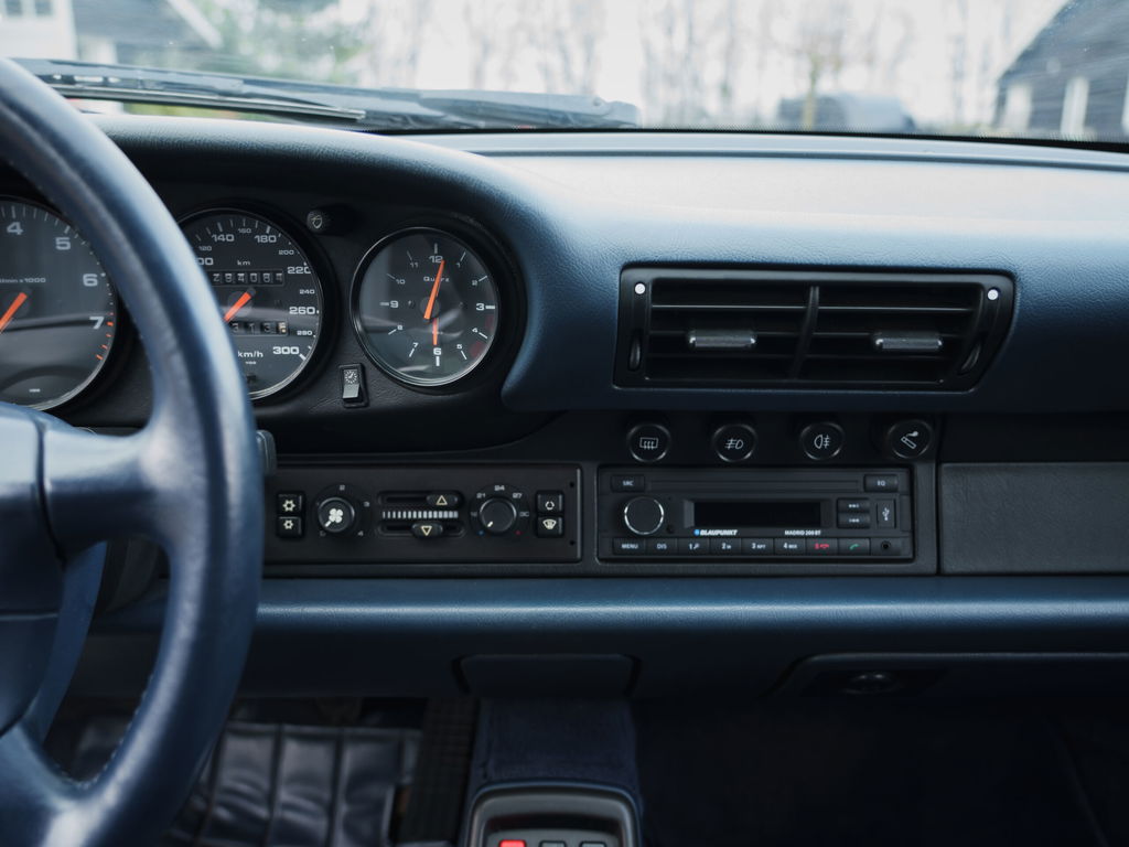 Porsche 993 Carrera 4