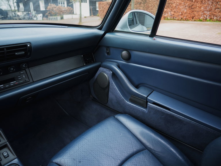 Porsche 993 Carrera 4