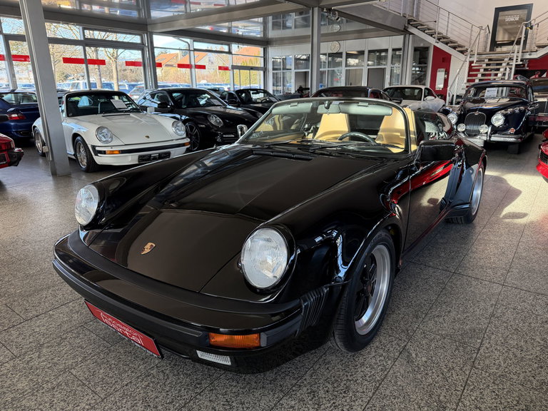 Porsche 911 Carrera 3.2 Speedster