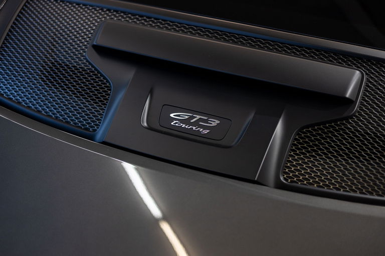 Porsche 992 GT3 Touring