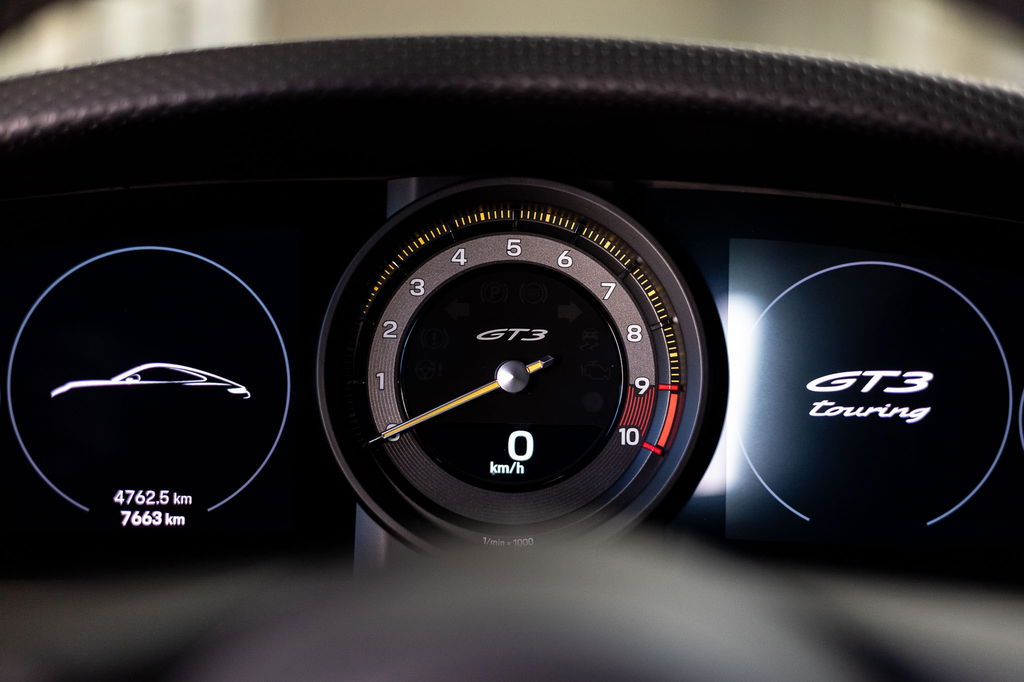 Porsche 992 GT3 Touring