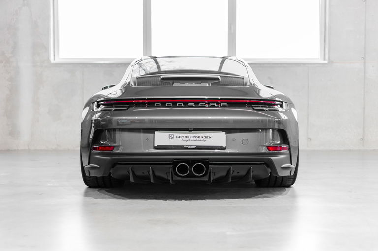 Porsche 992 GT3 Touring