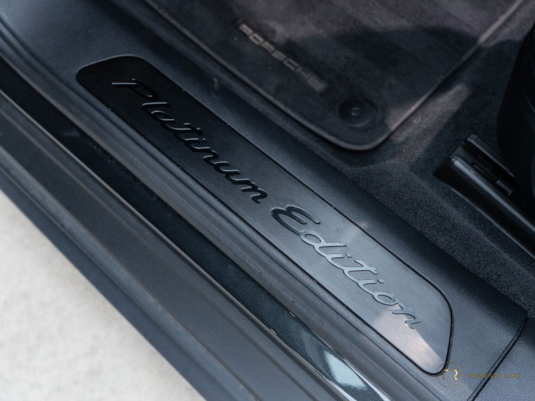 Porsche Panamera 4 E-Hybrid