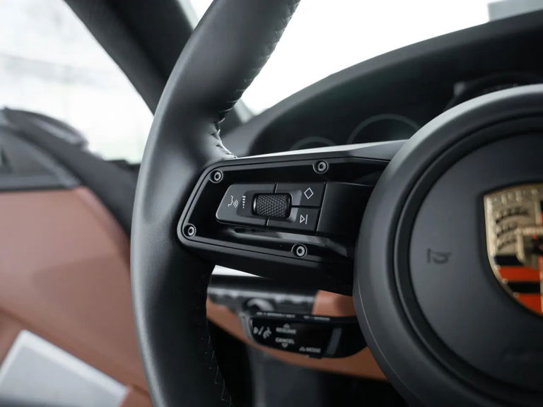 Porsche 992 Sport Classic