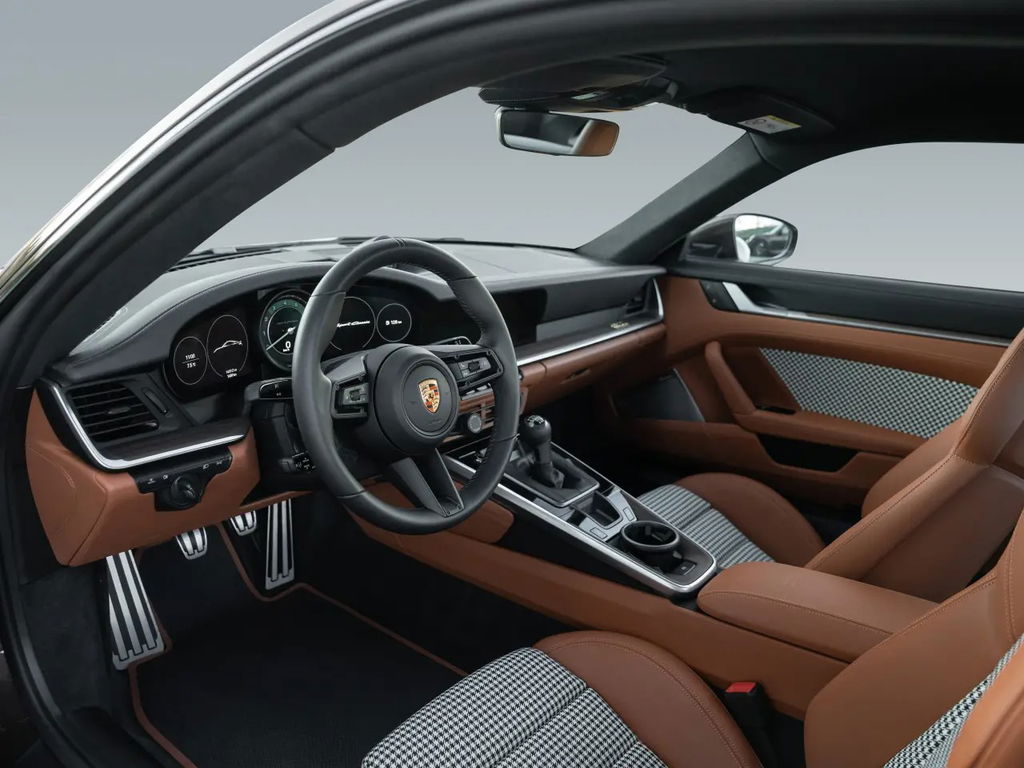 Porsche 992 Sport Classic