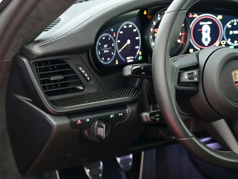 Porsche 992 GT3 Touring