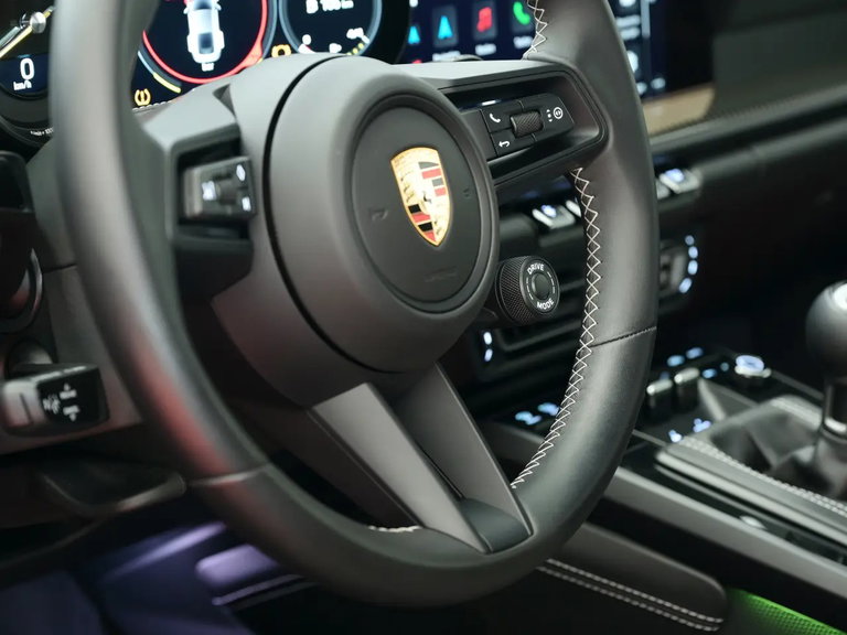 Porsche 992 GT3 Touring