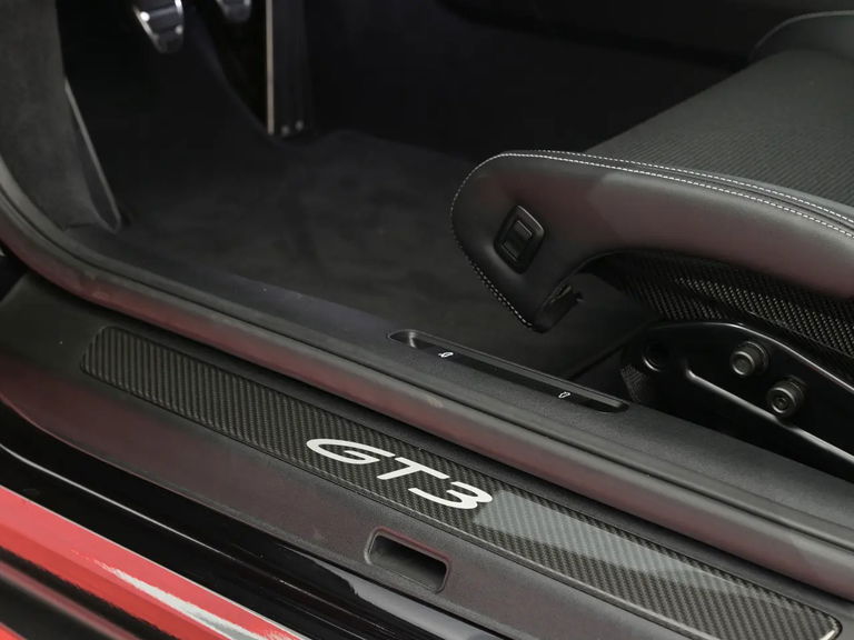 Porsche 992 GT3 Touring