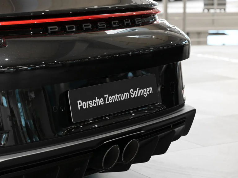 Porsche 992 GT3 Touring