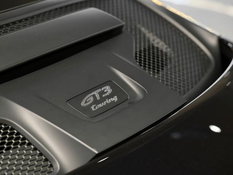 Porsche 992 GT3 Touring