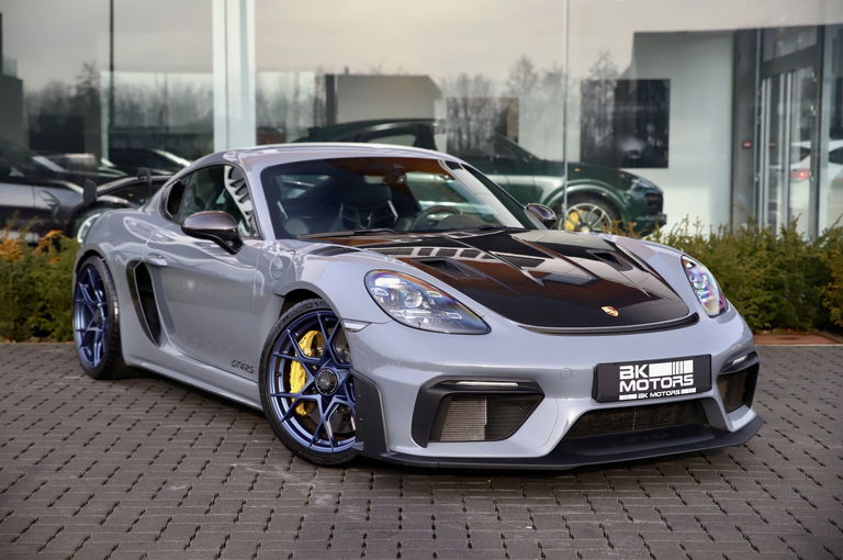 Porsche 718 Cayman GT4 RS