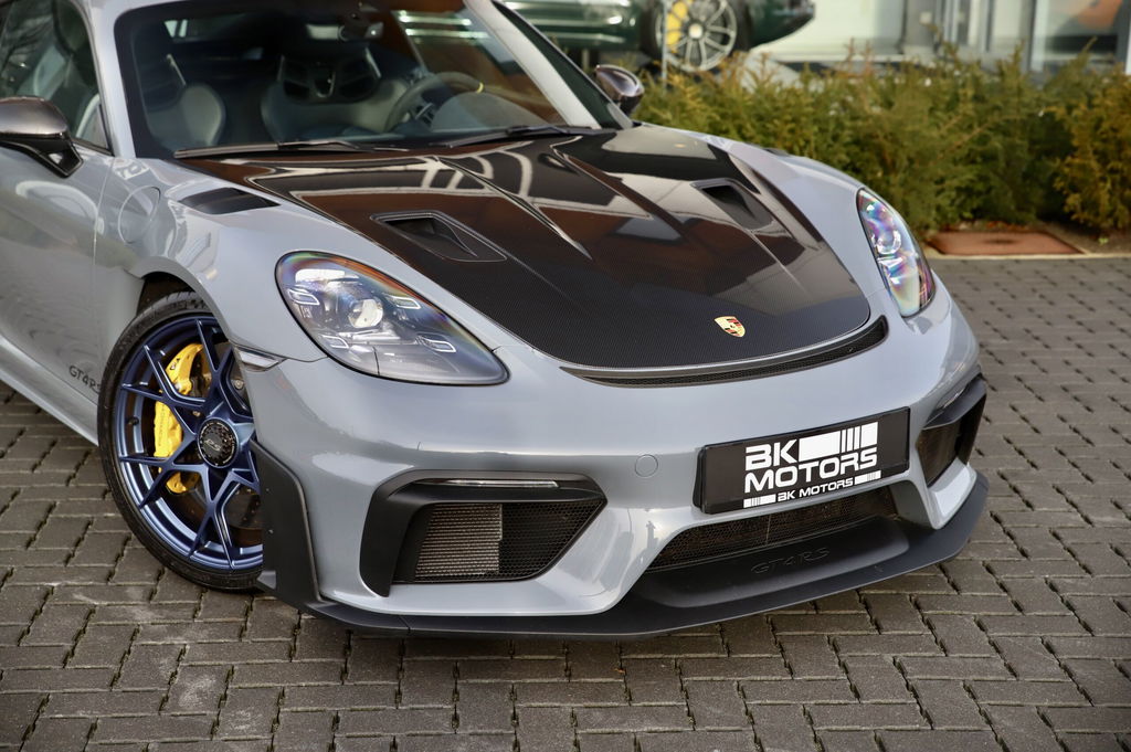 Porsche 718 Cayman GT4 RS