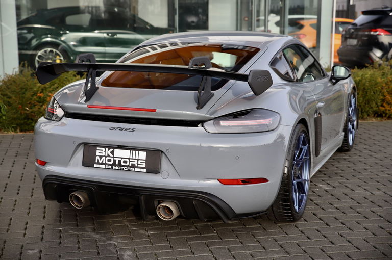 Porsche 718 Cayman GT4 RS