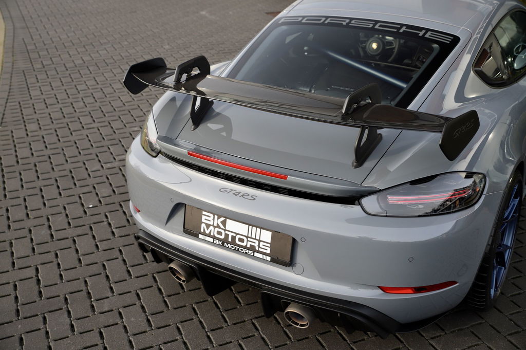 Porsche 718 Cayman GT4 RS