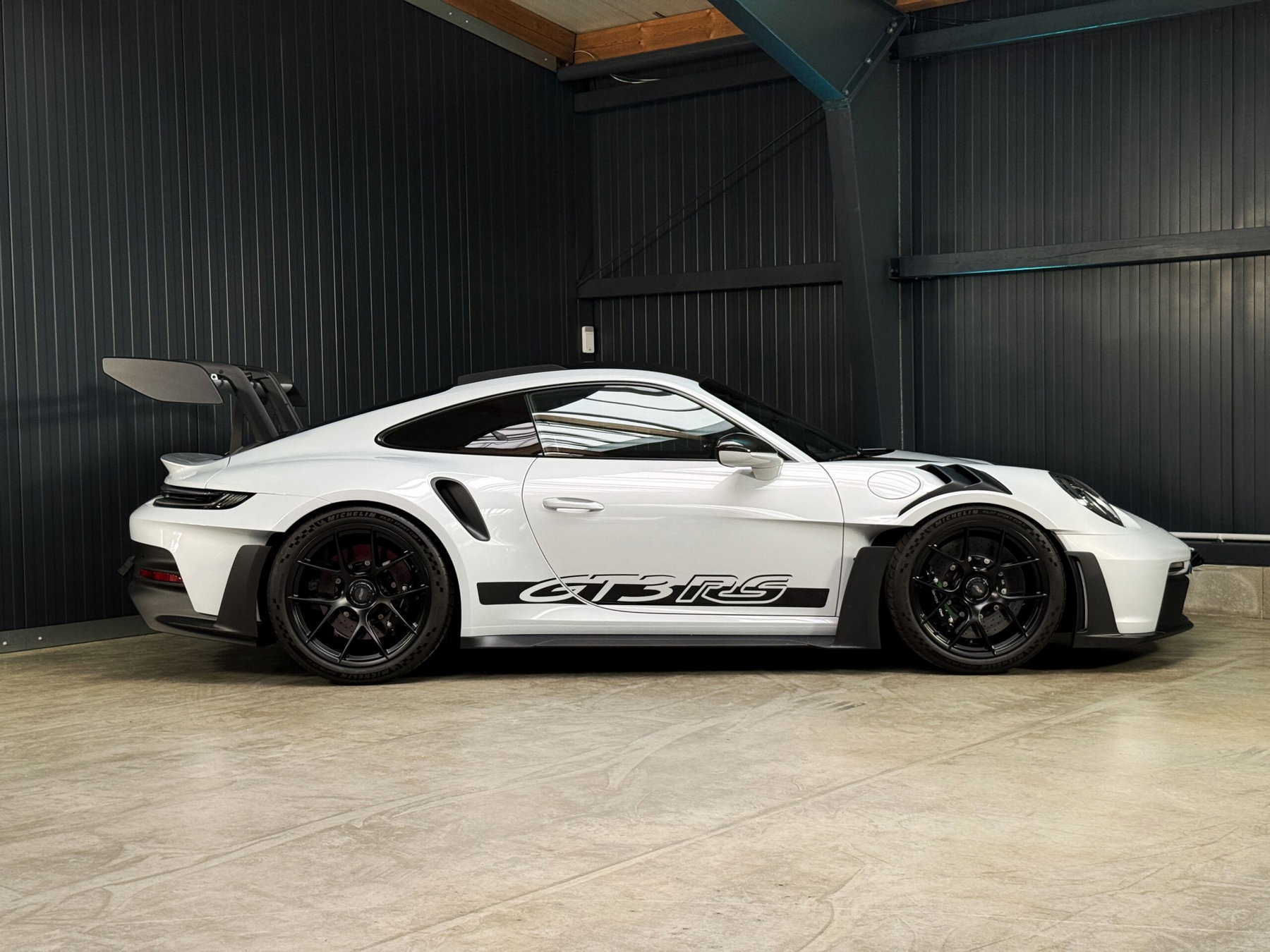 Porsche 992 GT3 RS 2023 - elferspot.com - Marketplace for Porsche