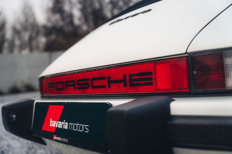 Porsche 911 Carrera 3.2