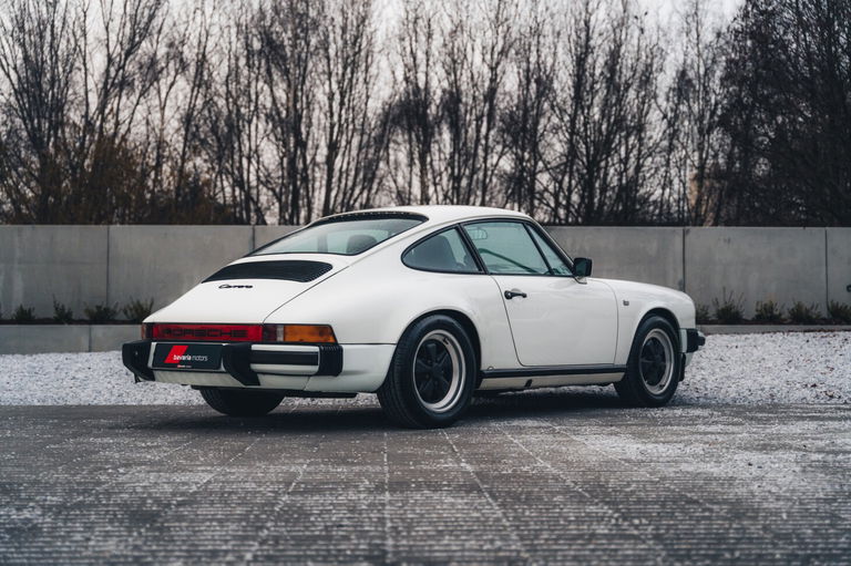 Porsche 911 Carrera 3.2