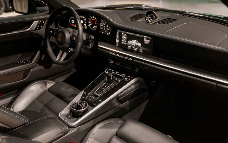 Porsche 992 Carrera 4S